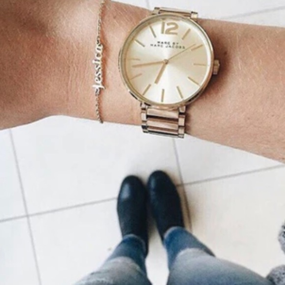 Marina De Buchi Gold Personalized Luxe Name Bracelet, Victoria - Picture 10 of 15